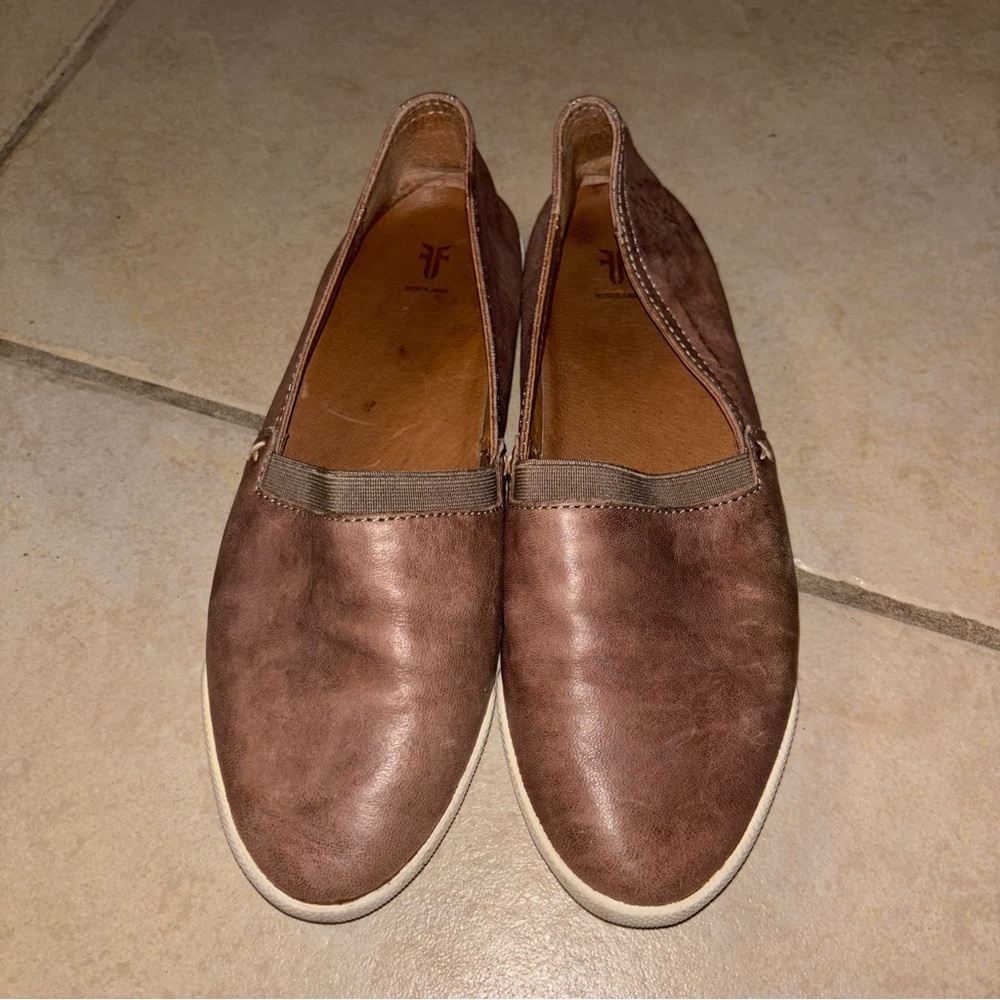 Frye Melanie Leather Slip-On Flats
